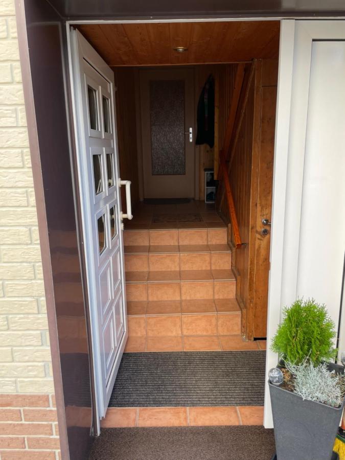 Christels Ferienwohnung 2 In Thale Mit Ueberdachter Terrasse, Kueche Mit Tv & Geschirrspueler ภายนอก รูปภาพ