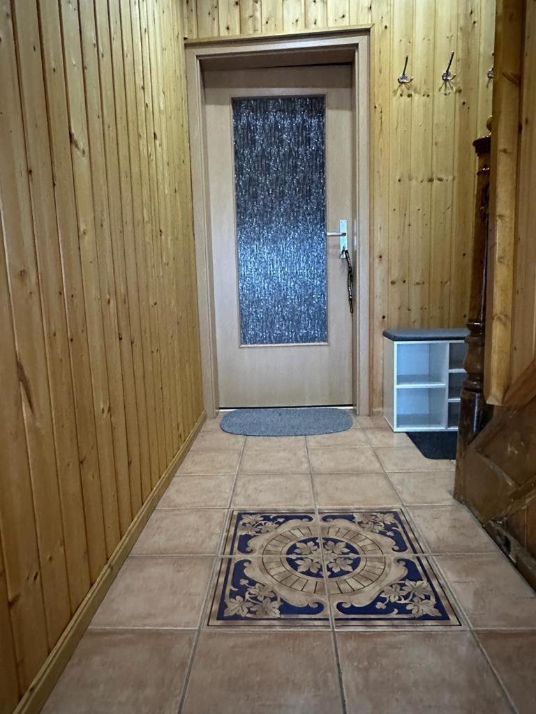Christels Ferienwohnung 2 In Thale Mit Ueberdachter Terrasse, Kueche Mit Tv & Geschirrspueler ภายนอก รูปภาพ