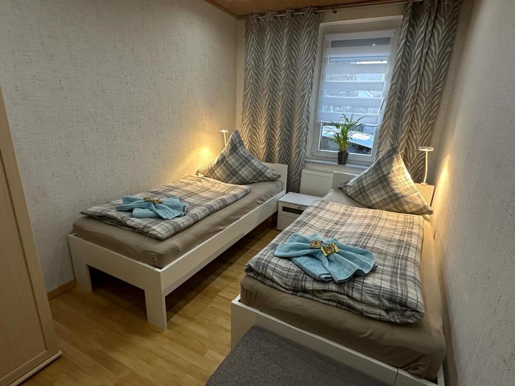 Christels Ferienwohnung 2 In Thale Mit Ueberdachter Terrasse, Kueche Mit Tv & Geschirrspueler ภายนอก รูปภาพ